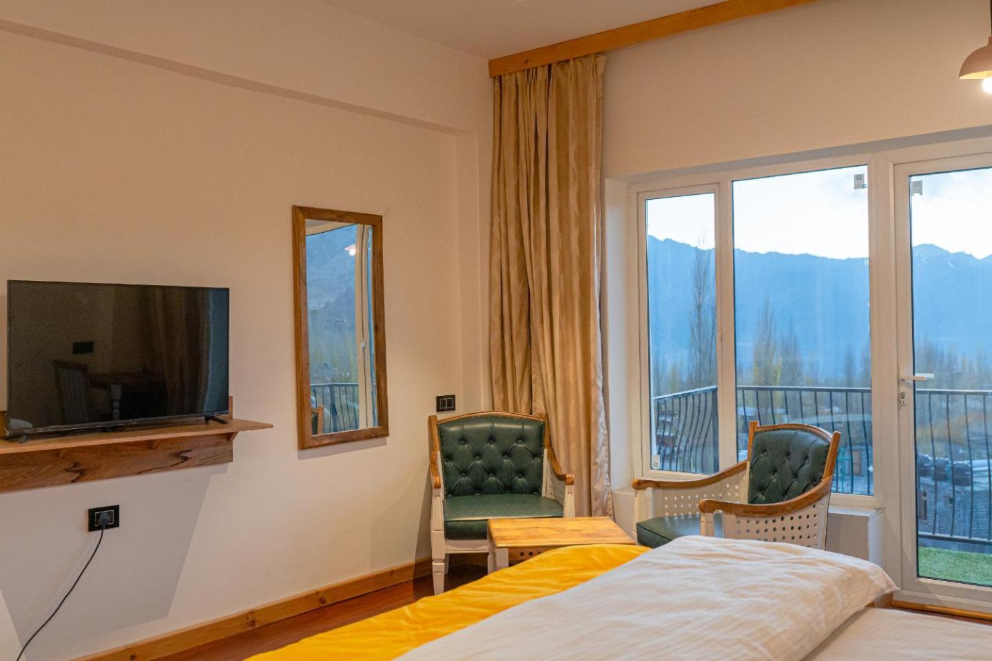 Hotel El Castello เลห์ ภายนอก รูปภาพ