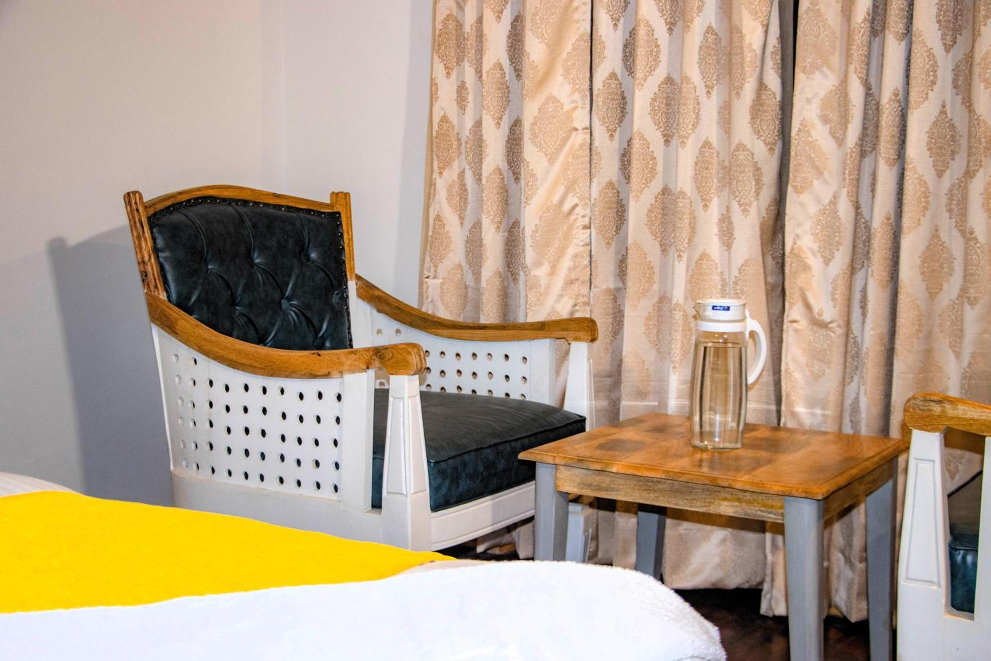 Hotel El Castello เลห์ ภายนอก รูปภาพ