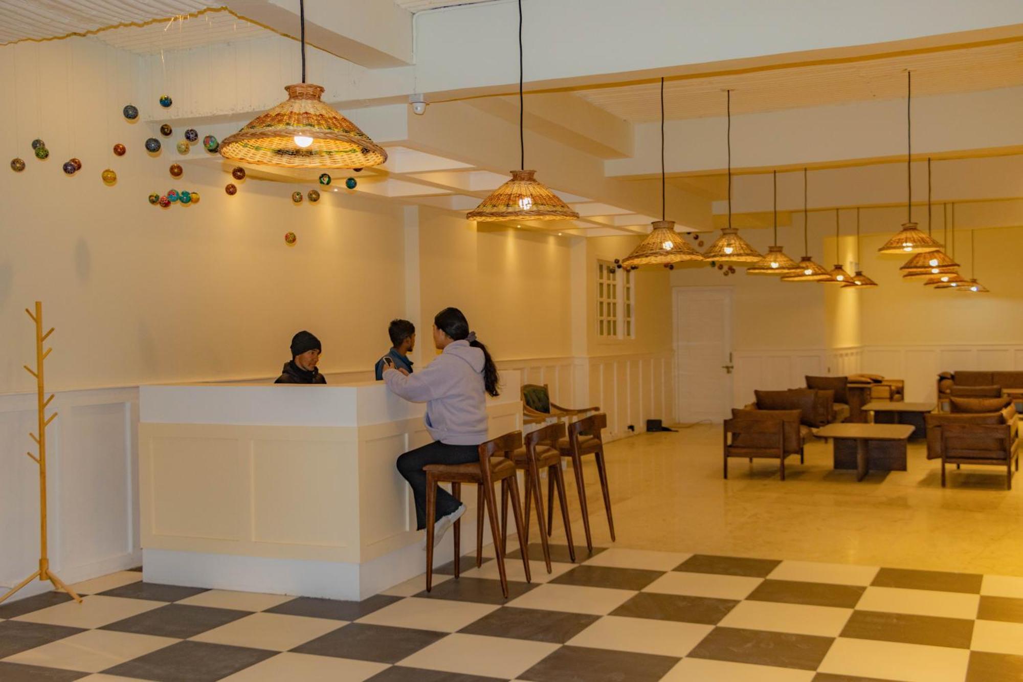 Hotel El Castello เลห์ ภายนอก รูปภาพ